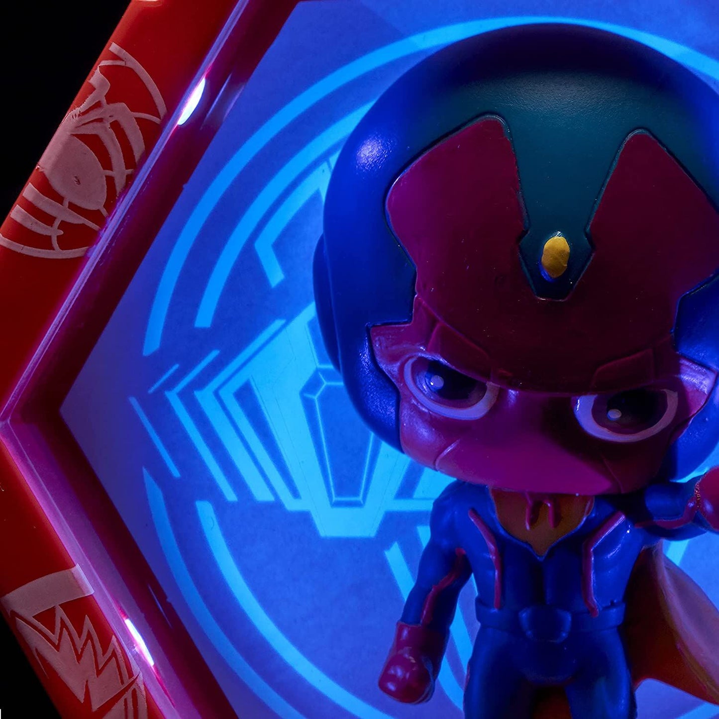 WOW! POD Marvel Vision + Scarlet led figures set