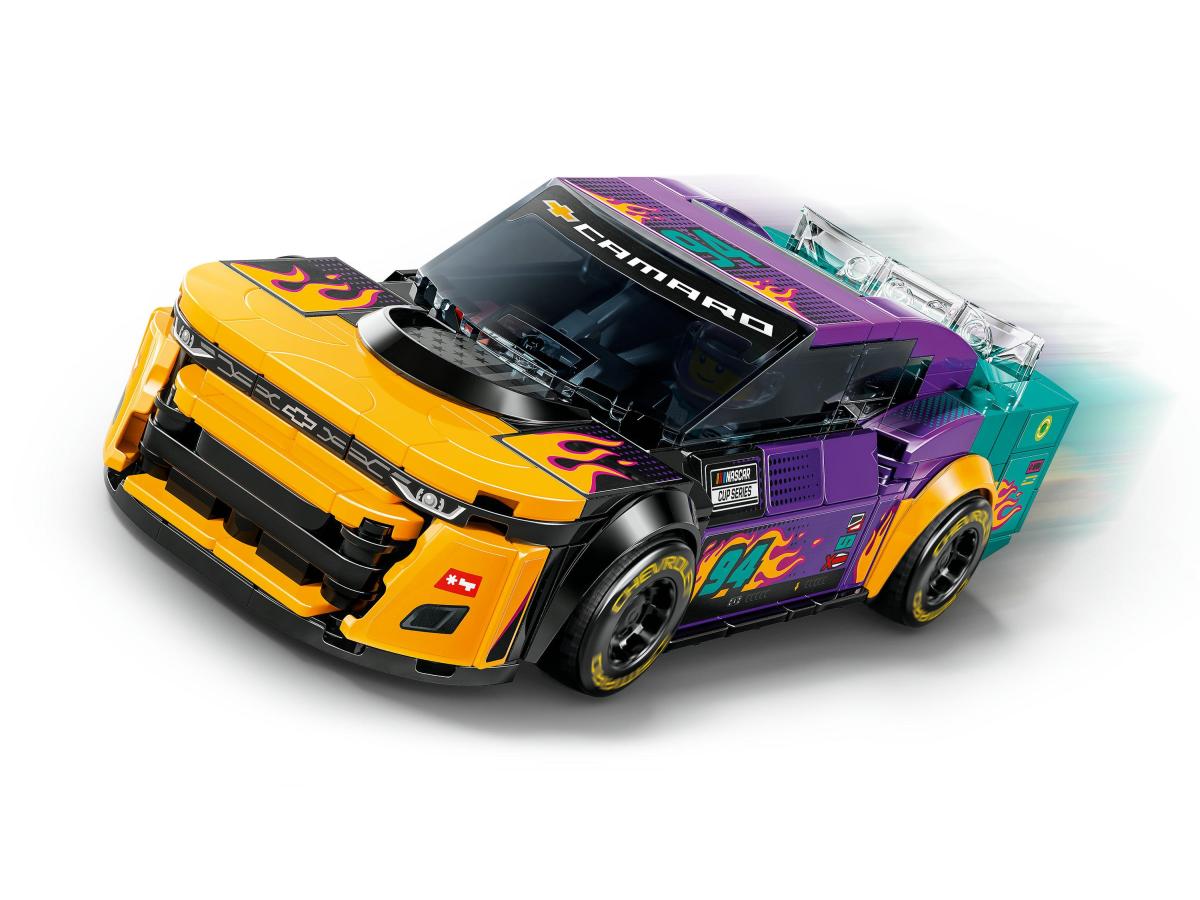 LEGO SPEED CHAMPIONS 76935 - NASCAR NEXT CHEVROLET CAMARO ZL1