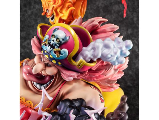 One Piece P.O.P. "Maximum" Emperor Big Mom PVC Statue 36 Cm
