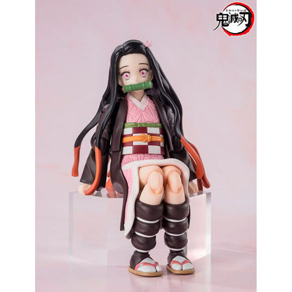 Demon Slayer Kimetsu no Yaiba Tanjiro Nezuko S.H Figuarts figure 13cm