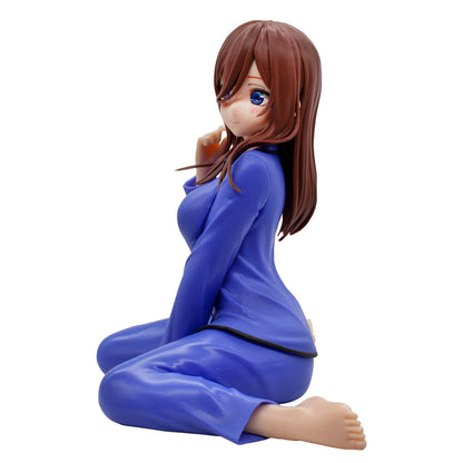 The Quintessential Quintuplets Miku Nakano Relax Time figure 12cm