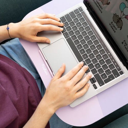 Pusheen laptop stand