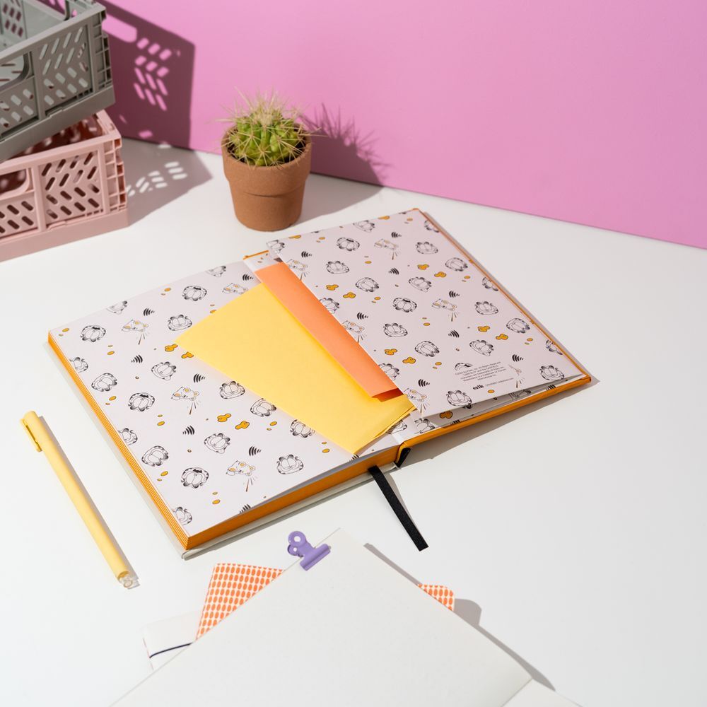 Garfield A5 premium notebook