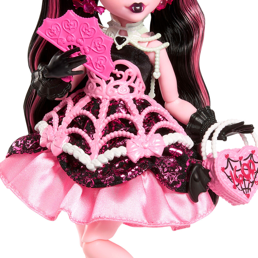 Monster High Scary Sweet Birthday 1600 Draculaura doll