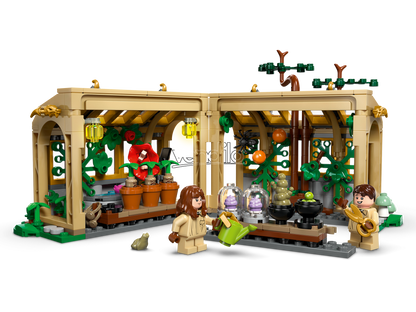 LEGO HARRY POTTER 76445 - HOGWARTS CASTLE: HERBOLOGY LESSON